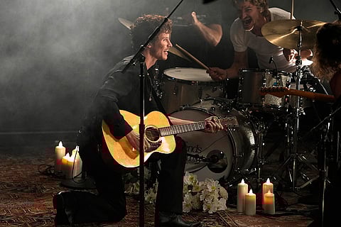 2024 MTV VMAs: Shawn Mendes performs "Nobody Knows"